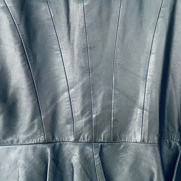 Designer Black Ruffle Fit Jacket, size XS - Picture 7 of 10